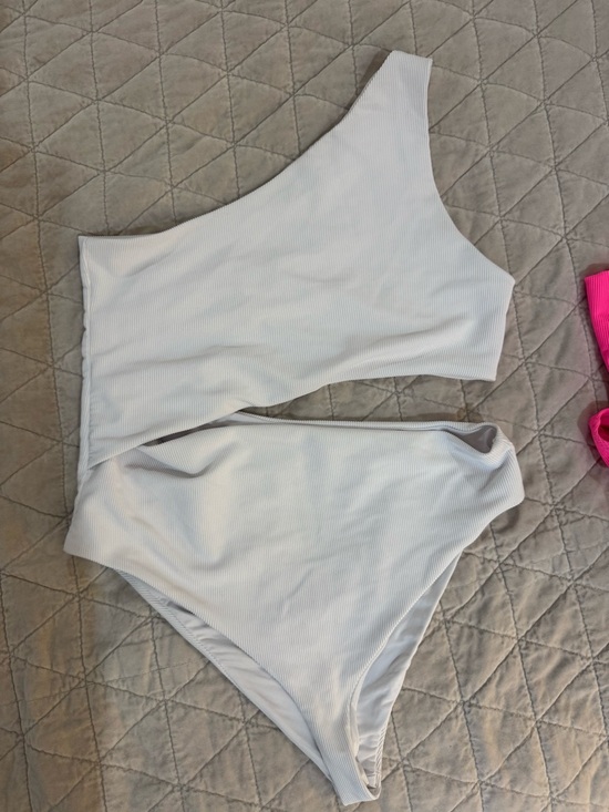 Beach Riot Other - Beach Riot White Ribbed One-Shoulder Bikini Set